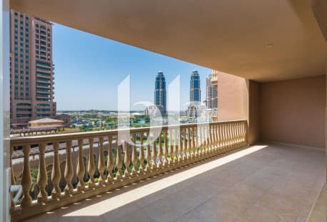 SEMI-FURNISHED 2BR | BALCONY | PORTO ARABIA