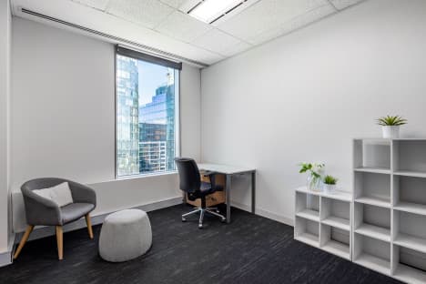 Access professional office space rental in DOHA, Lusail Twin Towers