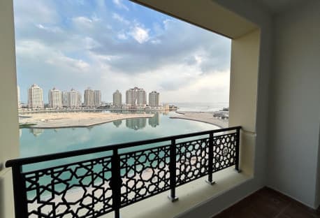 Studio Viva Bahriya | Bills Included | Sea View