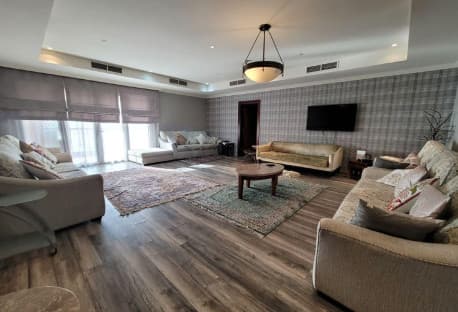 Bills Included | Huge 2 Bedroom Fully Furnished !!