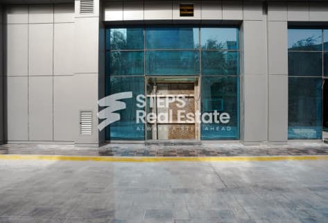 shell and core showroom for rent In Lusail Marina
