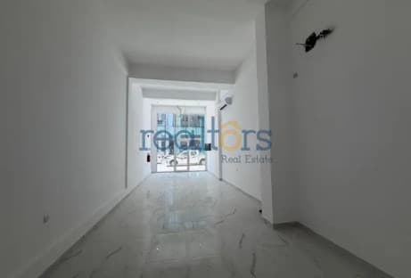 No Commission | Fitted Shop Near Airport Rd
