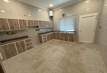 Stand alone villa | elevator | Close to DFC