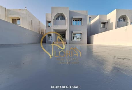 Prime Commercial Villa for Rent in Hazm Al Markhiy