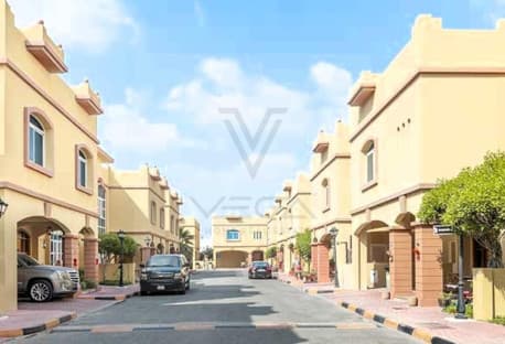 Spacious 4BHK Villa in Abu Hamour