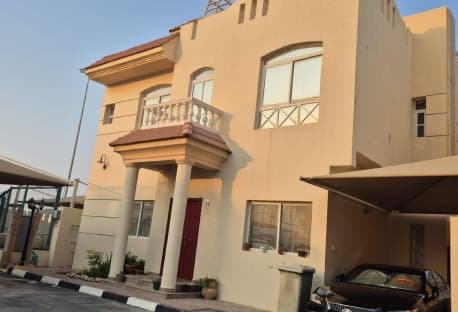 SF 5BDR Plus Maid Room Compound Villa In Al-Khor