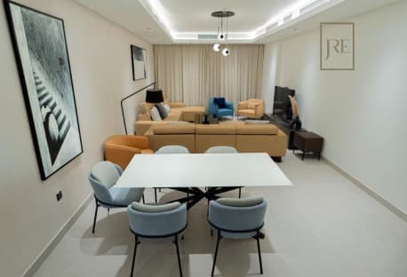 Luxury 1-Bedroom Beachfront Living at The Pearl