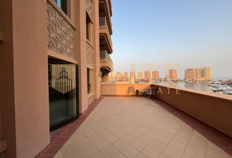 Luxury 3-Bedroom Duplex in Porto Arabia with Spaci