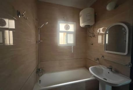 Spacious 2-Bedroom Apartment in Old Airport
