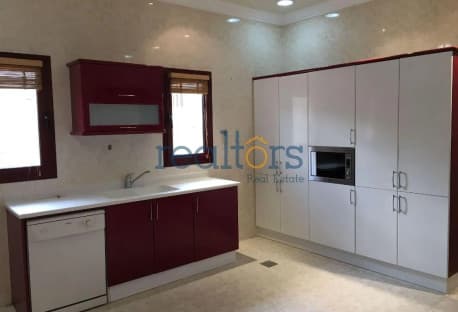 Luxury 5BR Villa | Beach Access | West Bay Lagoon