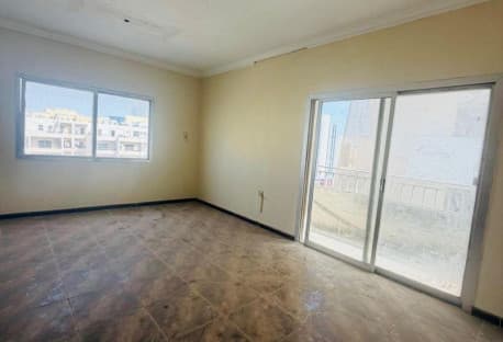 spacious 3bhk flat near children hospital