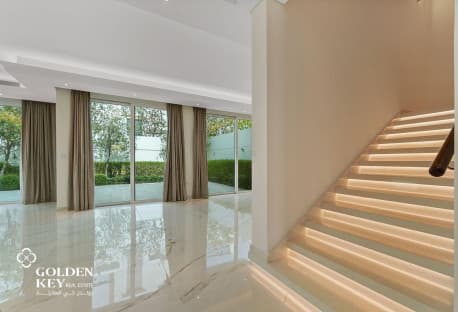 NO COMMISSION | 5BR+Terrace | Open Layout