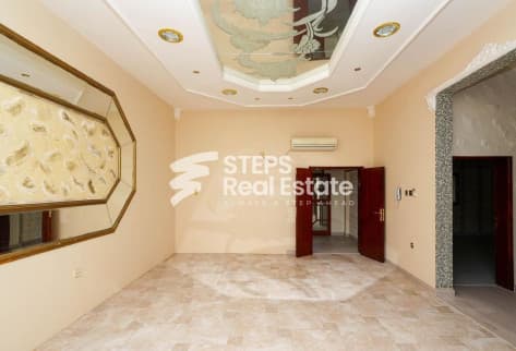 Spacious 7 Bedroom Villa for Sale in Muaither