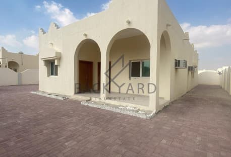 Spacious Family Villa with Majlis in Thakhira