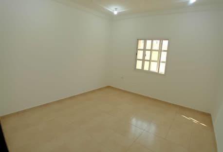 Unfurnished 1 bhk in Al Aziziyah for Rent w/ BILLS