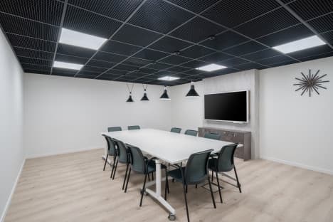 Book open office space for rent for businesses of all sizes in Doha, Msheireb