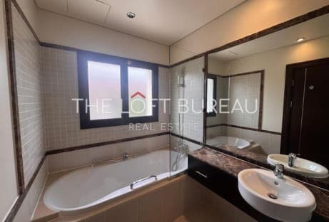 NO COMMISSION 2 BRS TOWNHOUSE BEACH ACCESS IN QQ |