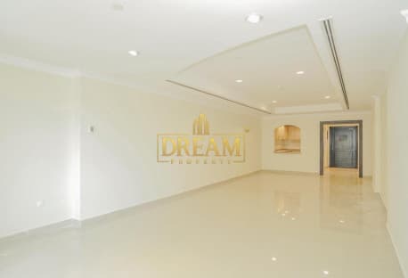 Spacious 1 Bedroom + Office | Porto Arabia