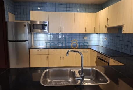 1BR Porto Arabia | Prime Location | Great Price
