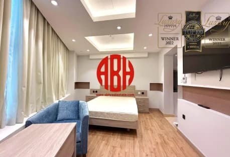 STYLISH STUDIO | BILLS COVERED | PREMIUM FEATURES