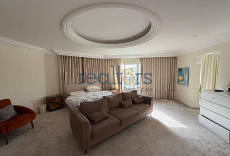 3BR Villa| Pool, Garden & Majlis | West Bay Lagoon