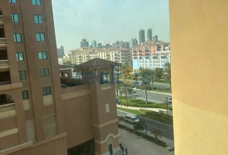 Spacious 1BR with Balcony Porto Arabia Best Deal