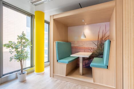Access professional coworking space for rent in DOHA, Lusail Twin Towers