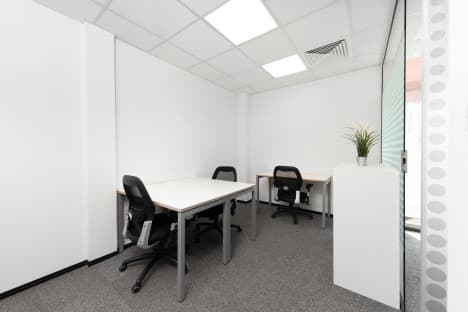 Book a reserved coworking spot or hot desk for rent in DOHA, The Pearl