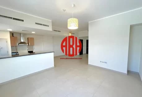 GREAT DEAL | HUGE 3 BEDROOMS + MAID | GYM ACCESS!