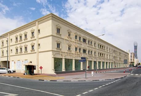 **BRAND NEW** AFFORDABLE RETAIL SHOP IN AZIZIYA