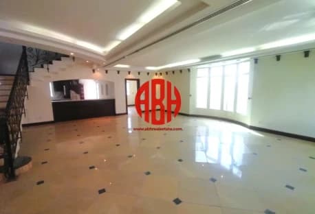 HUGE LAYOUT 5 BEDROOM + MAID VILLA | BEACH ACCESS