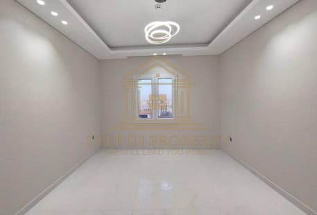 Spacious 2 BRS, Apartment in New building, UF