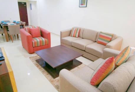READY FURNISHED 2BHK NAJMA PRIME LOCATION NO FEE