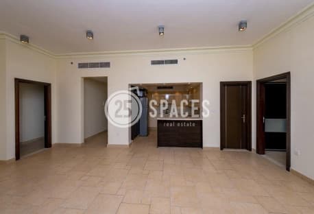 Three Bedroom Apt Balcony I Canal and Seaview I QQ