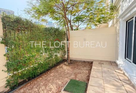 Luxury! 6BR Villa Private Pool & Garden In Ejara!