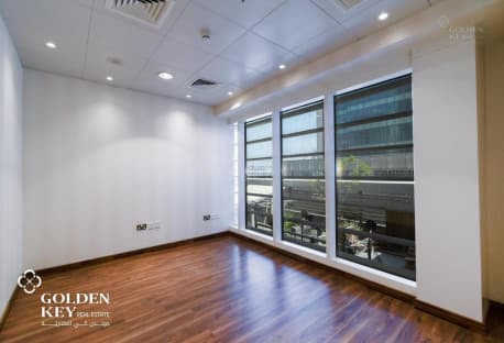 Prime location Close To Town ✅ Open Office Layout.