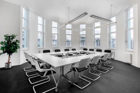 Move into ready-to-use open office space for rent for 10 persons in DOHA, Jaidah Square