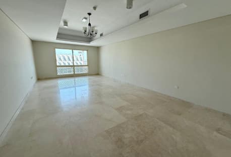 Spacious 2Bedrooms - Unfurnished - Fox Hills