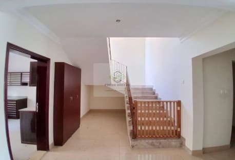 6 Bhk stand Alone Commercial & Faimly living villa