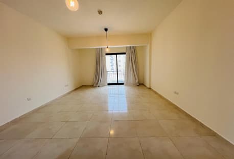 INCLUDINLuxury One bedroom APARTMENT-SF FURNISHED