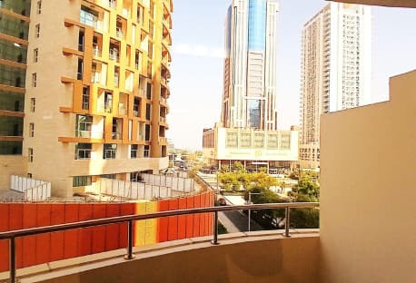 BILLS FREE |SPACIOUS 2 BR + BALCONY |TOP LOCATION