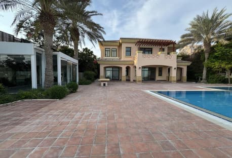 AFFORDABLE VILLA WITH PRIVATE POOL/ SEA VIEW