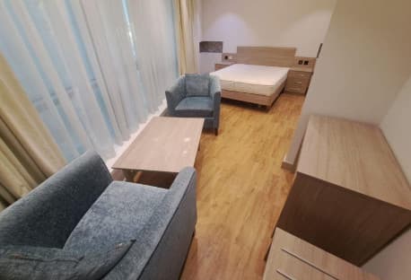 Available STUDIO FF in Al Nasser near Mirqab Mall!