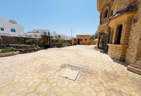 LUXURY STAND ALONE VILLA IN AL DAFNA AREA