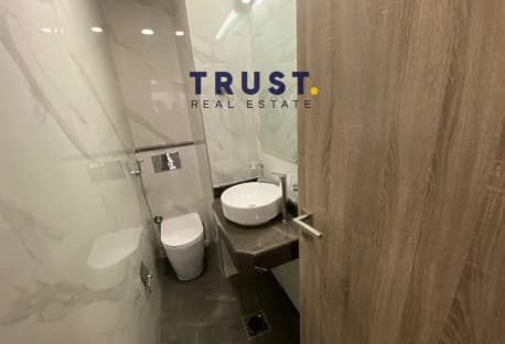 FF 1BR Apartment Available in The Pearl