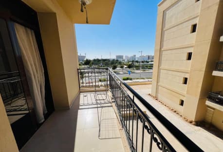 Luxury STUDIO INCLUDING WITH WI-FI-FURNISHED|