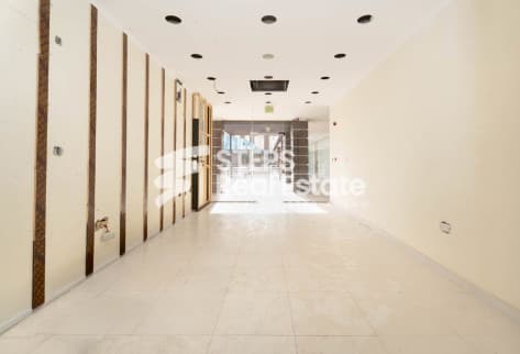 Fitted shop for rent in thriving market area