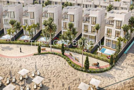 Beachfront 5BR Villa With Pool OFF PLAN 10% DP.