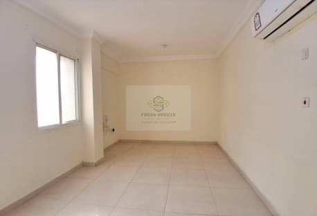2 bhk unfurnished 2 bathroom 1 kitchen close