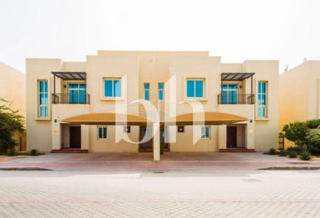 SPACIOUS | 3 BEDROOMS PLUS MAIDCOMPOUND VILLA